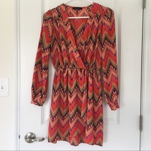 Cute Patterned Dress. Extremely flattering!!!!